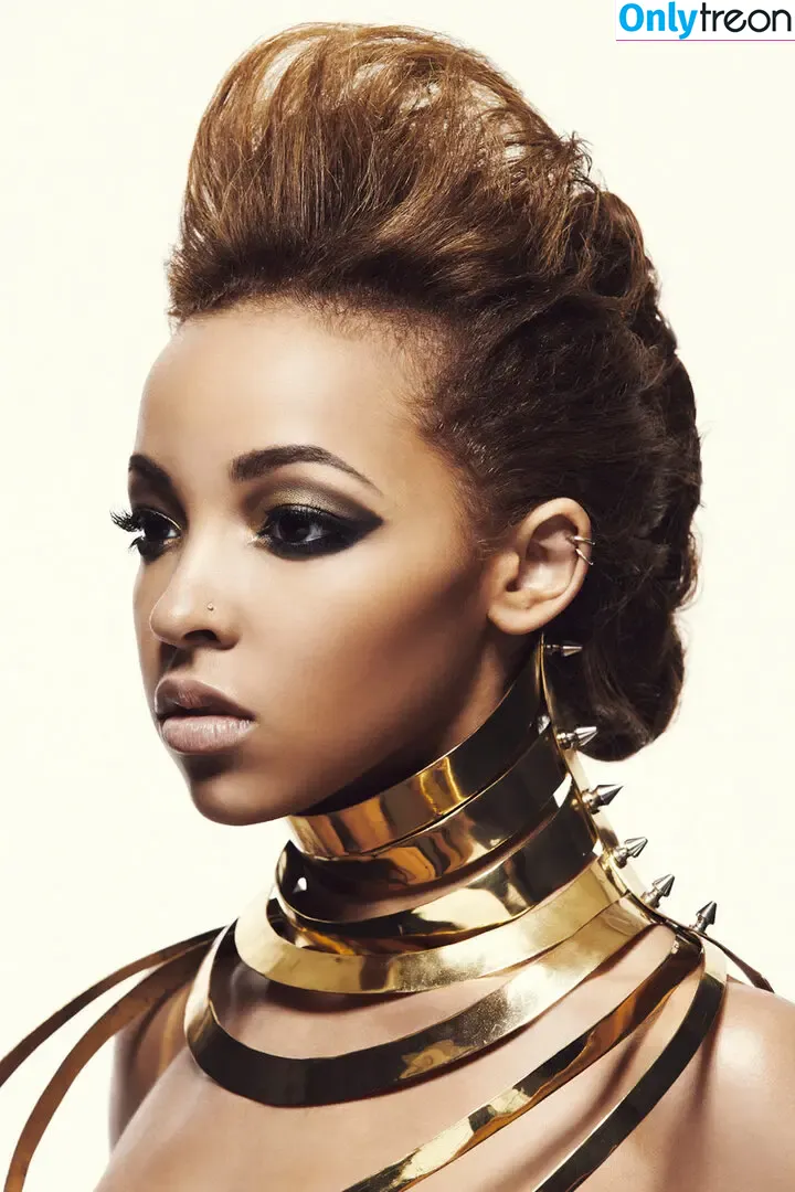 Tinashe nude photo #0501 (slimred_20 / tinashenow)