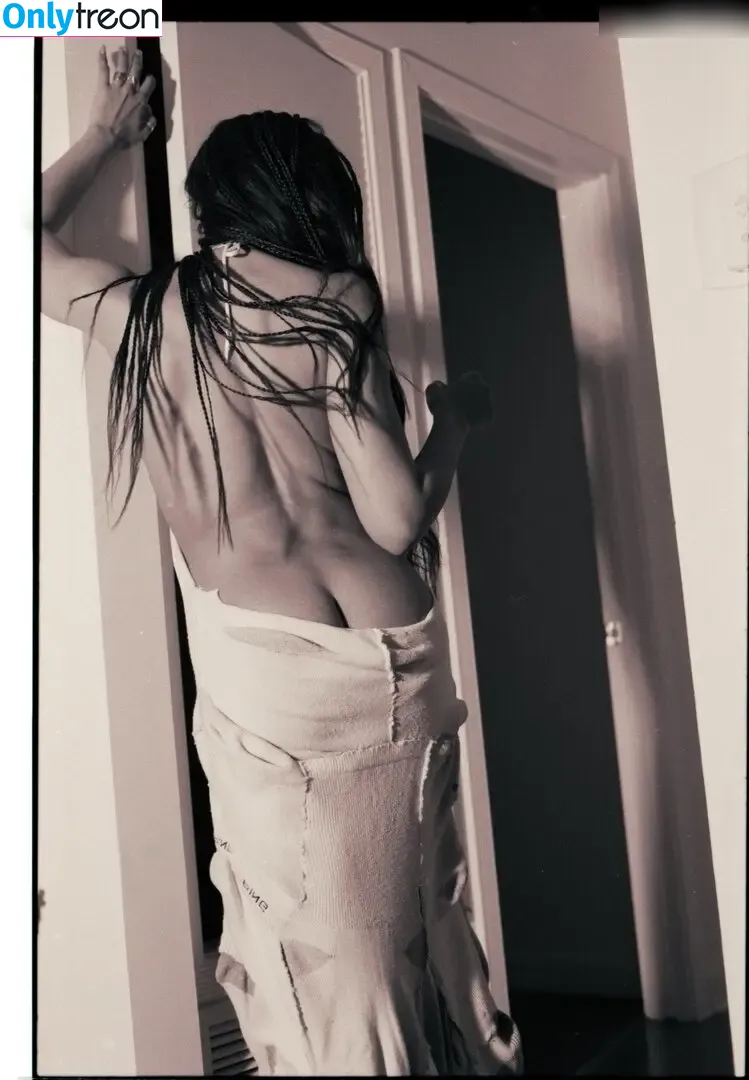 Tinashe nude photo #0538 (slimred_20 / tinashenow)