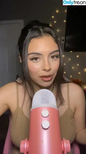 Tingly Asmr???? / Tinglyasmr68 / tinglyy_asmr nude photo #0009