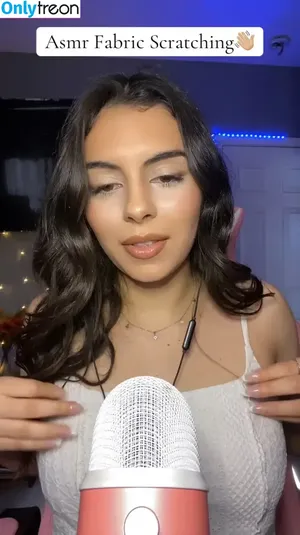 Tingly Asmr???? / Tinglyasmr68 / tinglyy_asmr nude photo #0011