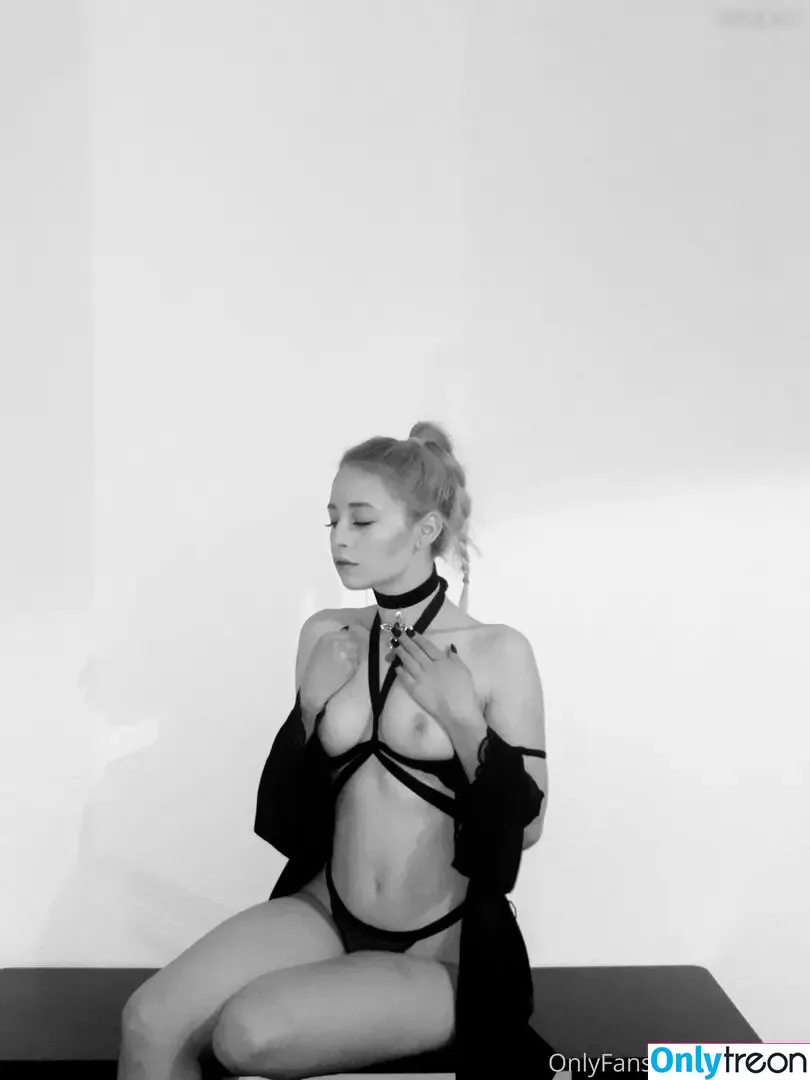 Tinuvielx / xLuthien nude photo #0096 (Luthien21 / tinuvielx)