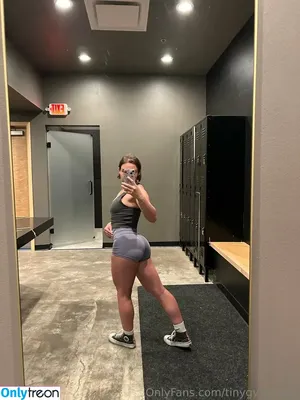 TinyGymPAWG nude photo #0116
