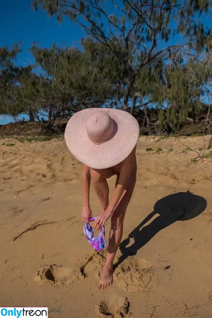 Tinyhini nude photo #0470 (tinyhiniofficial)