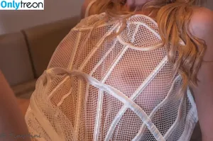 Tinyhini / tinyhiniofficial nude photo #1382