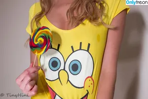 Tinyhini / tinyhiniofficial nude photo #1797