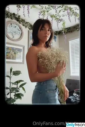 tinytaco / tinytaco1995 nude photo #0052