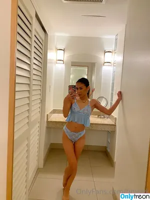 tinyyyk / kaylakipp / peachlingg nude photo #0013