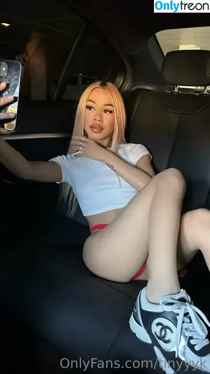 tinyyyk / kayla.tran / kaylakipp / peachlingg nude photo #0285
