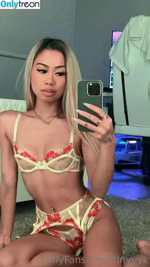 tinyyyk / kayla.tran / kaylakipp / peachlingg nude photo #0389