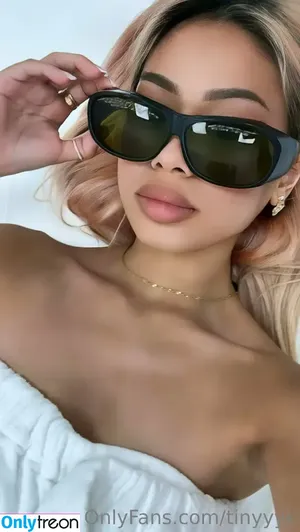 tinyyyk / kayla.tran / kaylakipp / peachlingg nude photo #0434