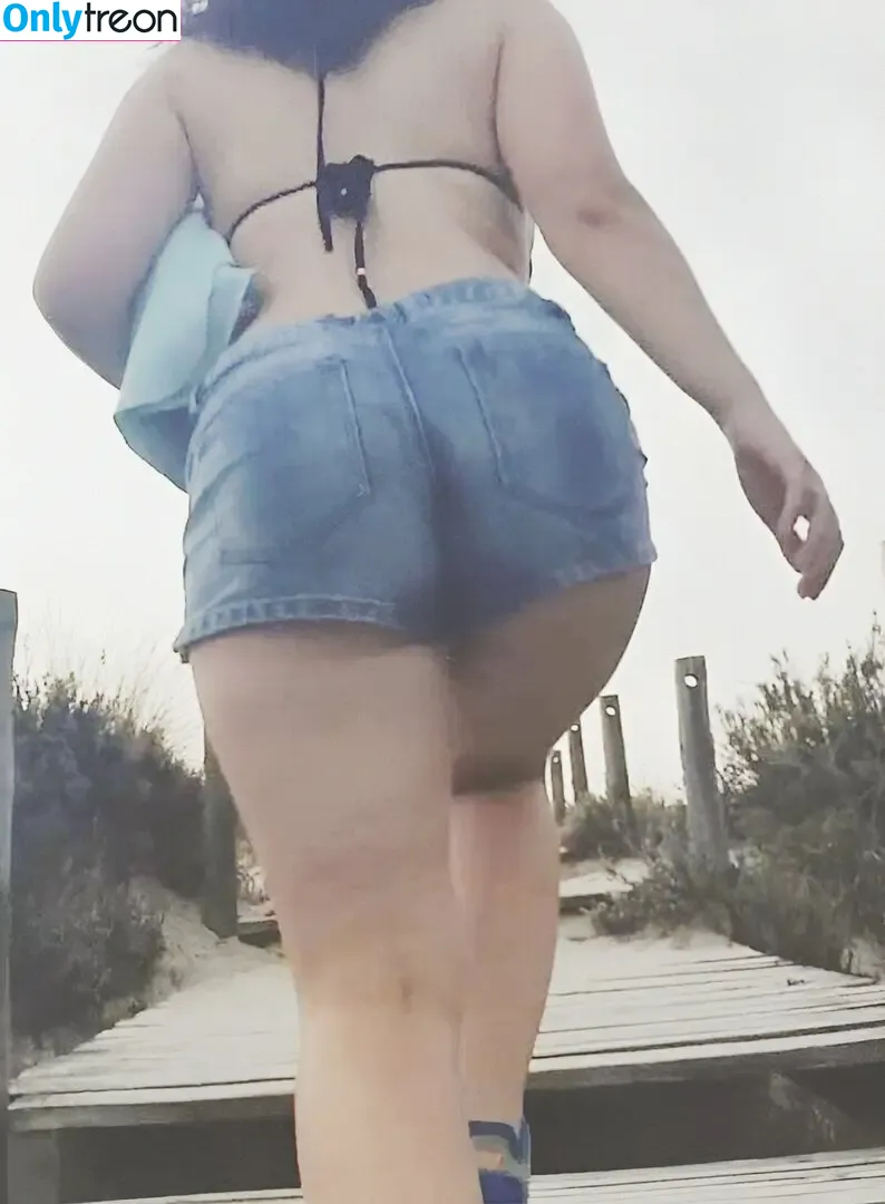 tiviterela nude photo #0031 (tialathecreator)