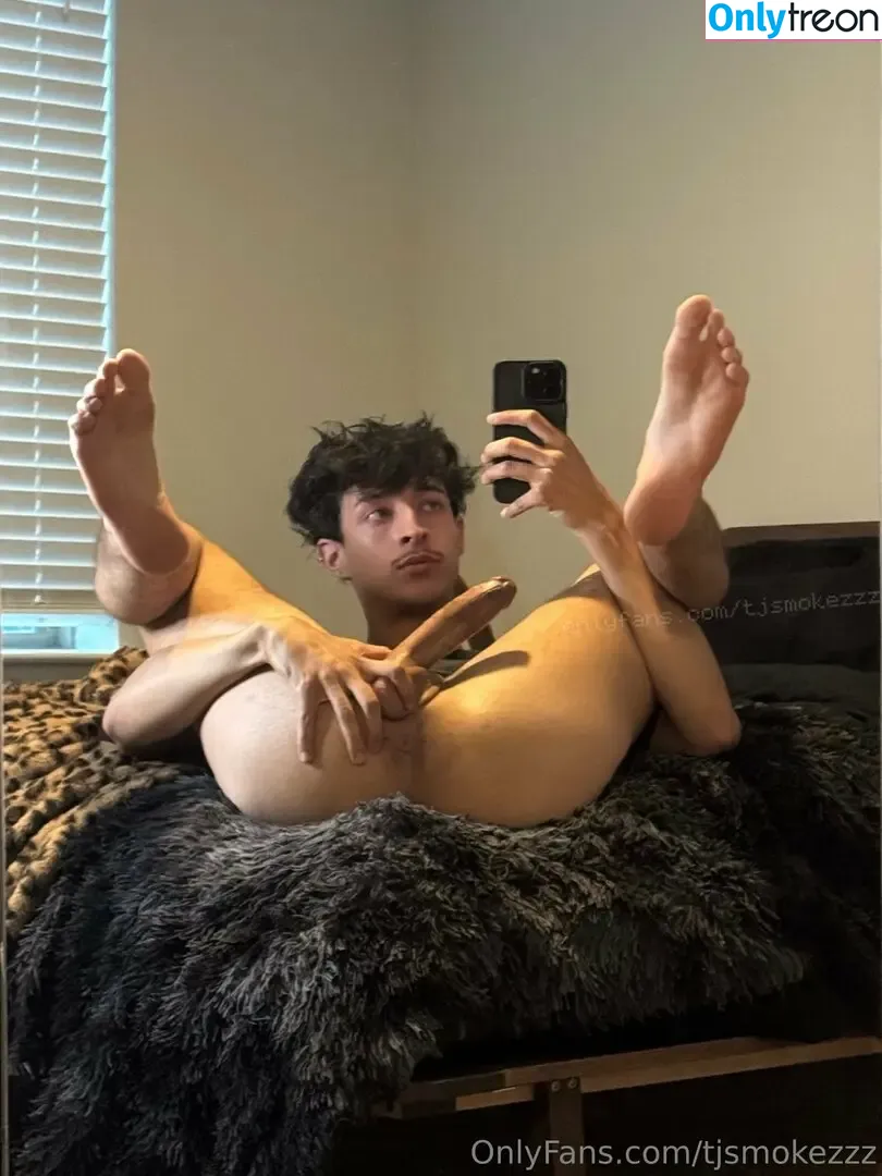 tjsmokezzz nude photo #0144 (tjsmokez_)