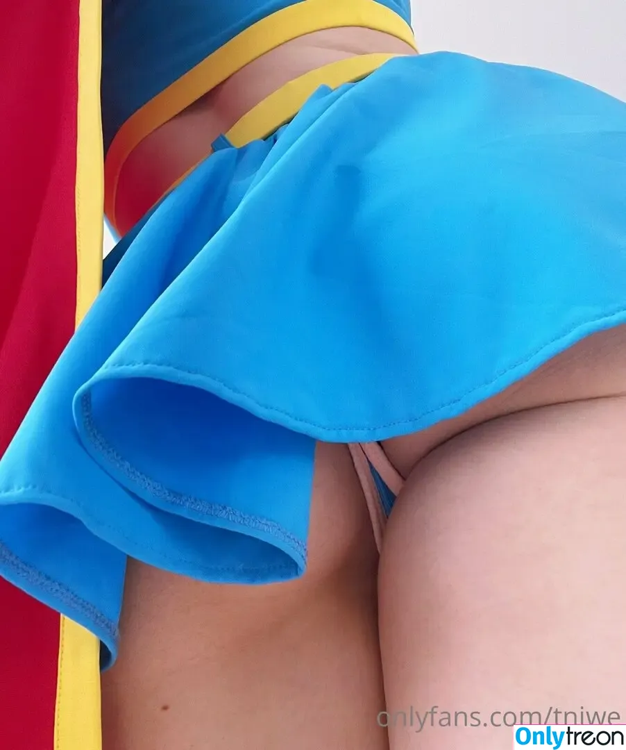 Tniwe nude photo #1191 (Tniwe)