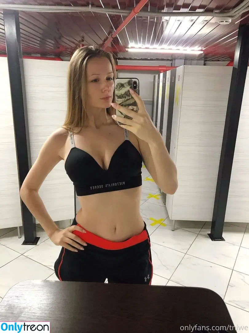 Tniwe nude photo #1386 (Tniwe)
