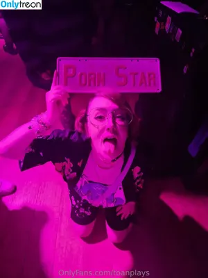 Toanplays / reel nude photo #0017