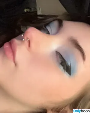mushroombitchx / Mush.roombitchx nude photo #0012