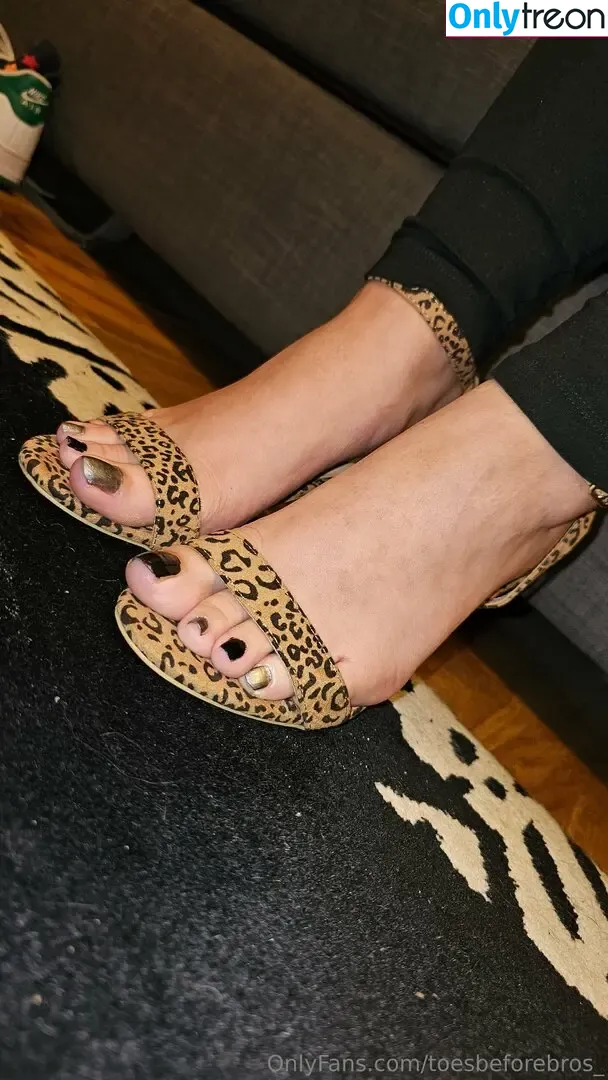 toesbeforebros_ nude photo #0026 (freewillisstoredintheballz)