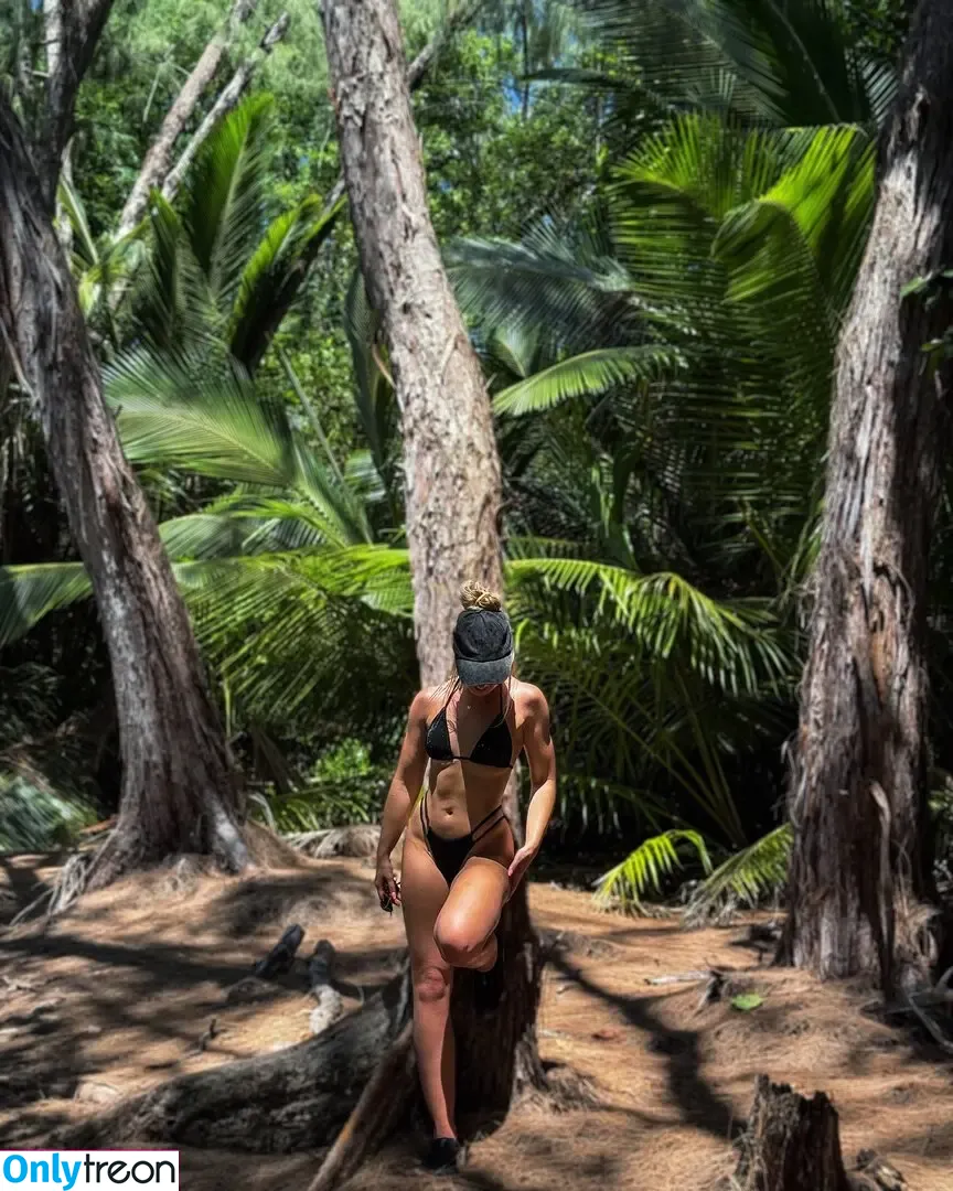 Tofje nude photo #0117 (tofje_)