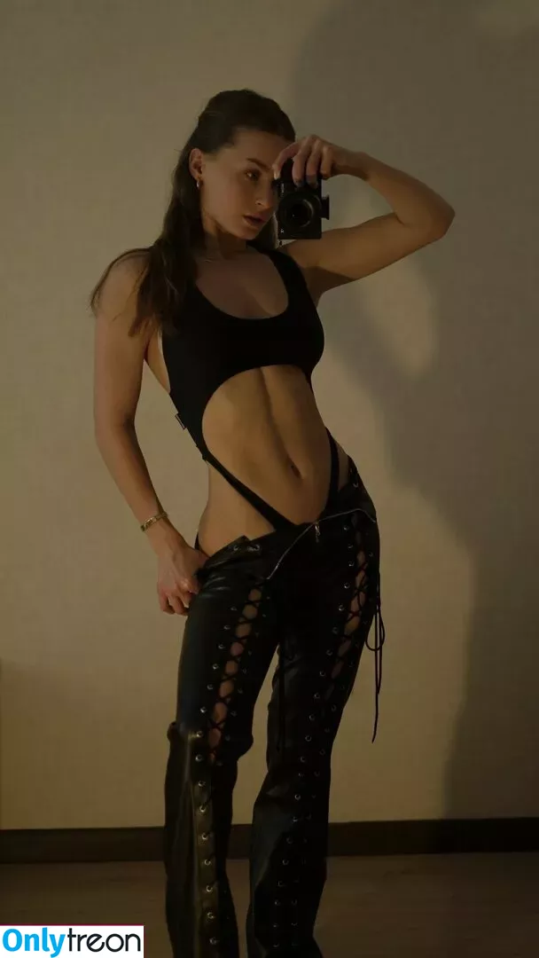 Toma Efremova nude photo #0391 (TomaEfremova)