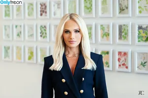 Tomi Lahren / tomilahren nude photo #0174