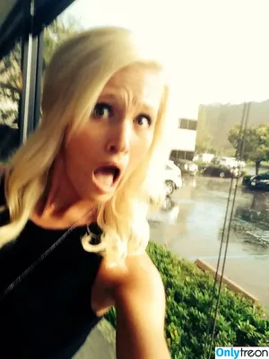 Tomi Lahren / tomilahren nude photo #0193