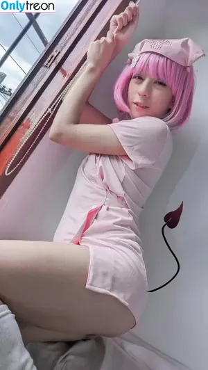 Tomomechi nude photo #0037