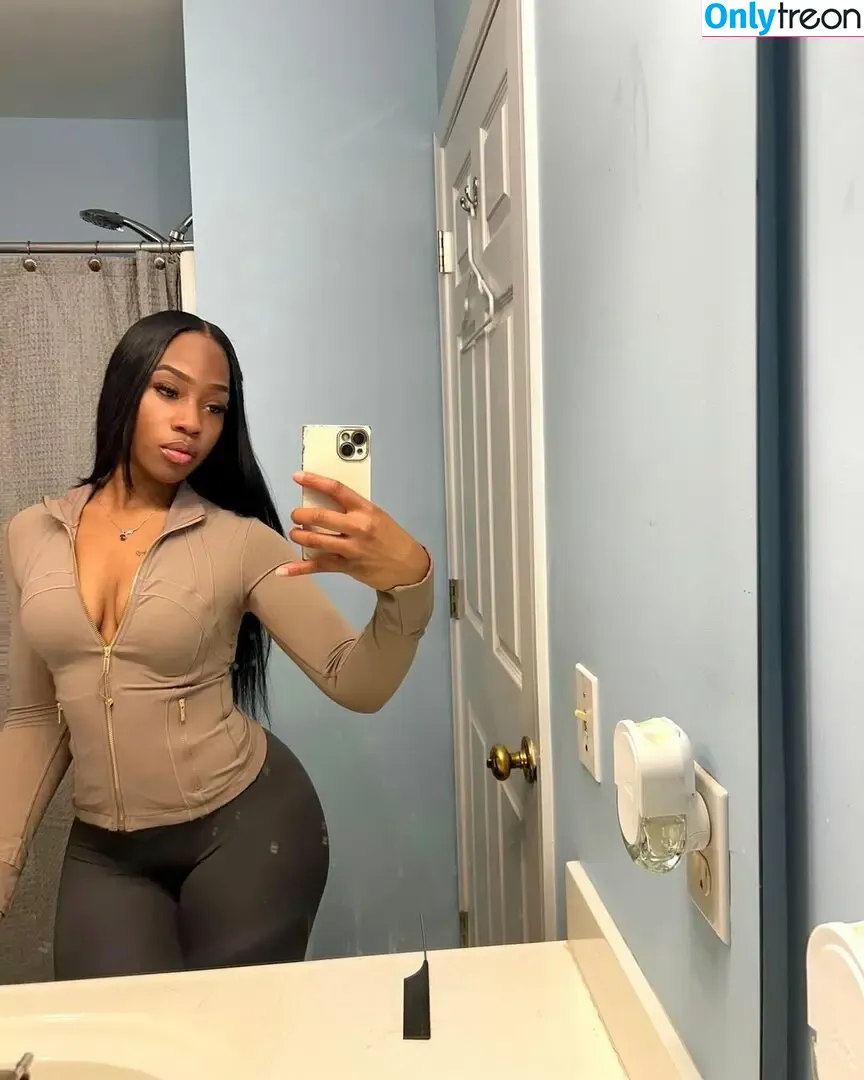 Toniannsp nude photo #0010 (toniann / toniann._.p)