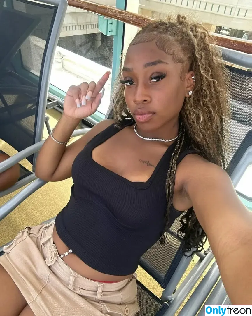 Toniannsp nude photo #0025 (toniann / toniann._.p)