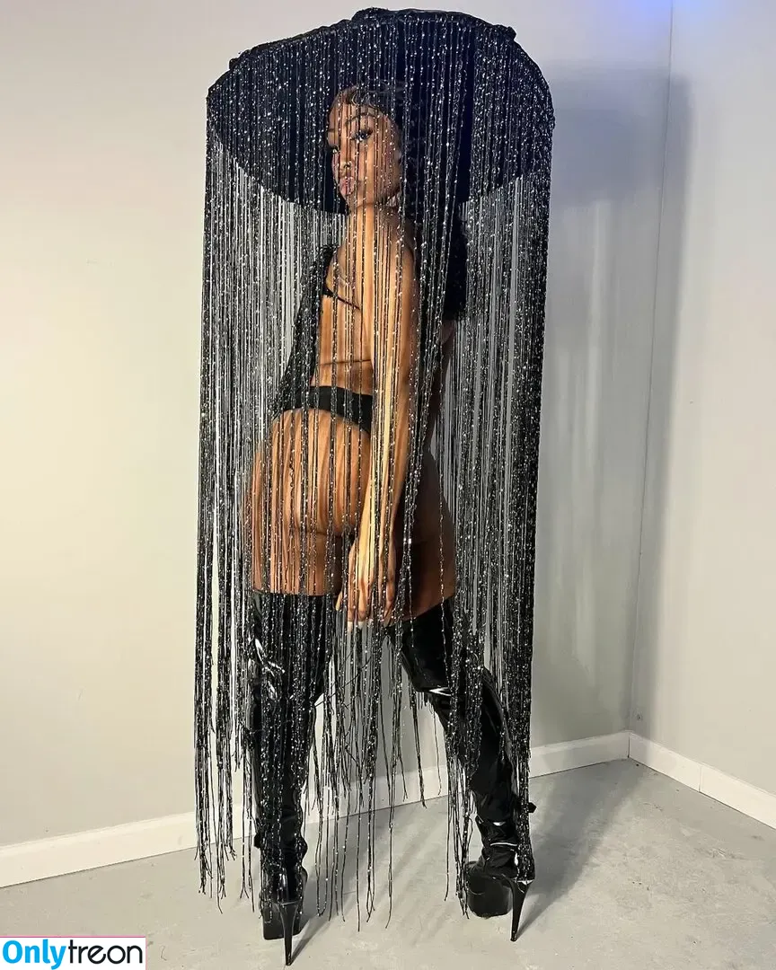 Toniannsp nude photo #0048 (toniann / toniann._.p)
