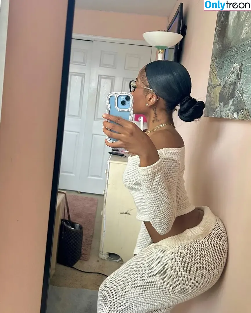 Toniannsp nude photo #0051 (toniann / toniann._.p)