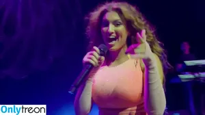 Tori Kelly / torikelly nude photo #0186