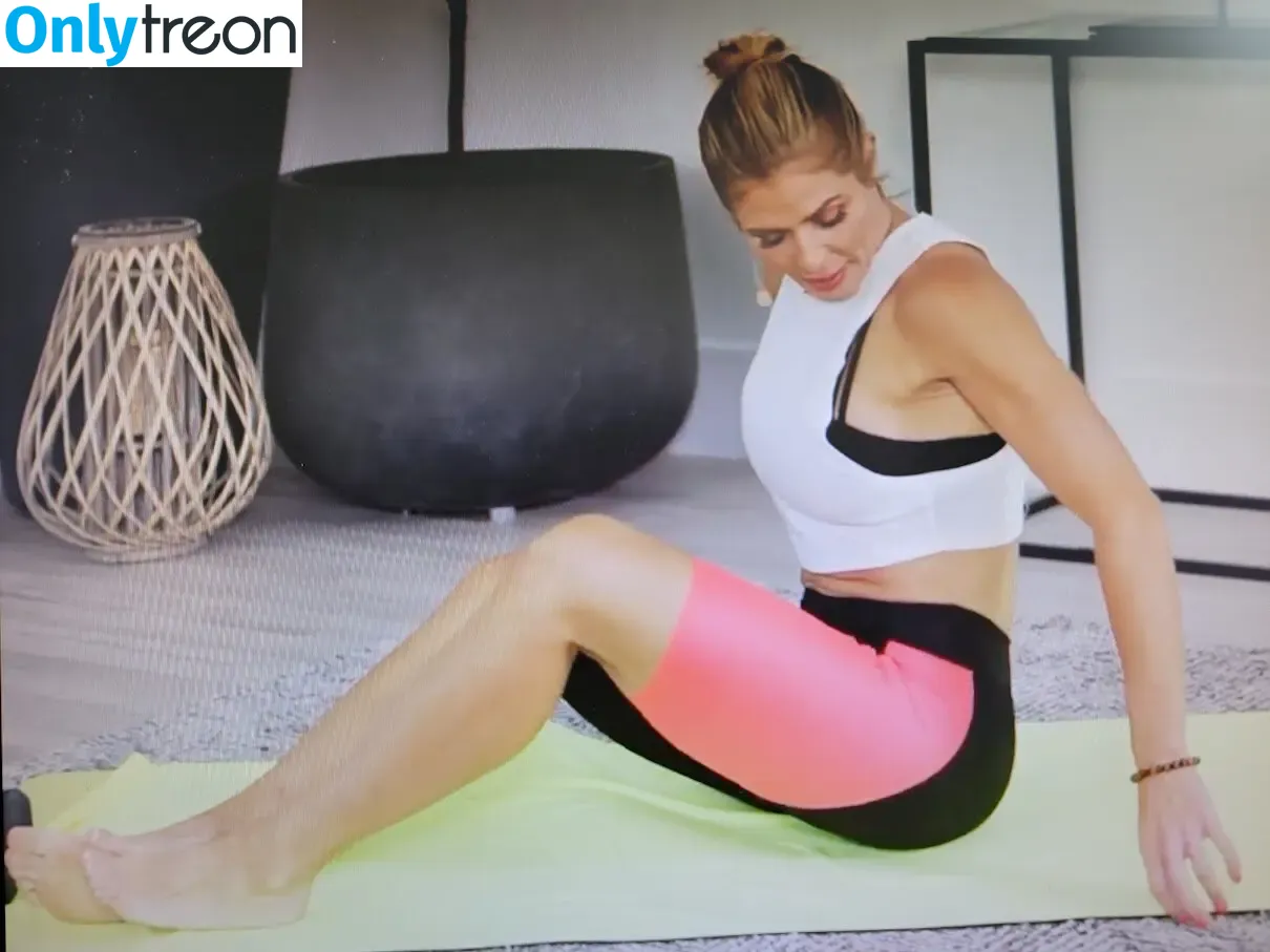 Torrie Wilson nude photo #1314 (torriewilson)