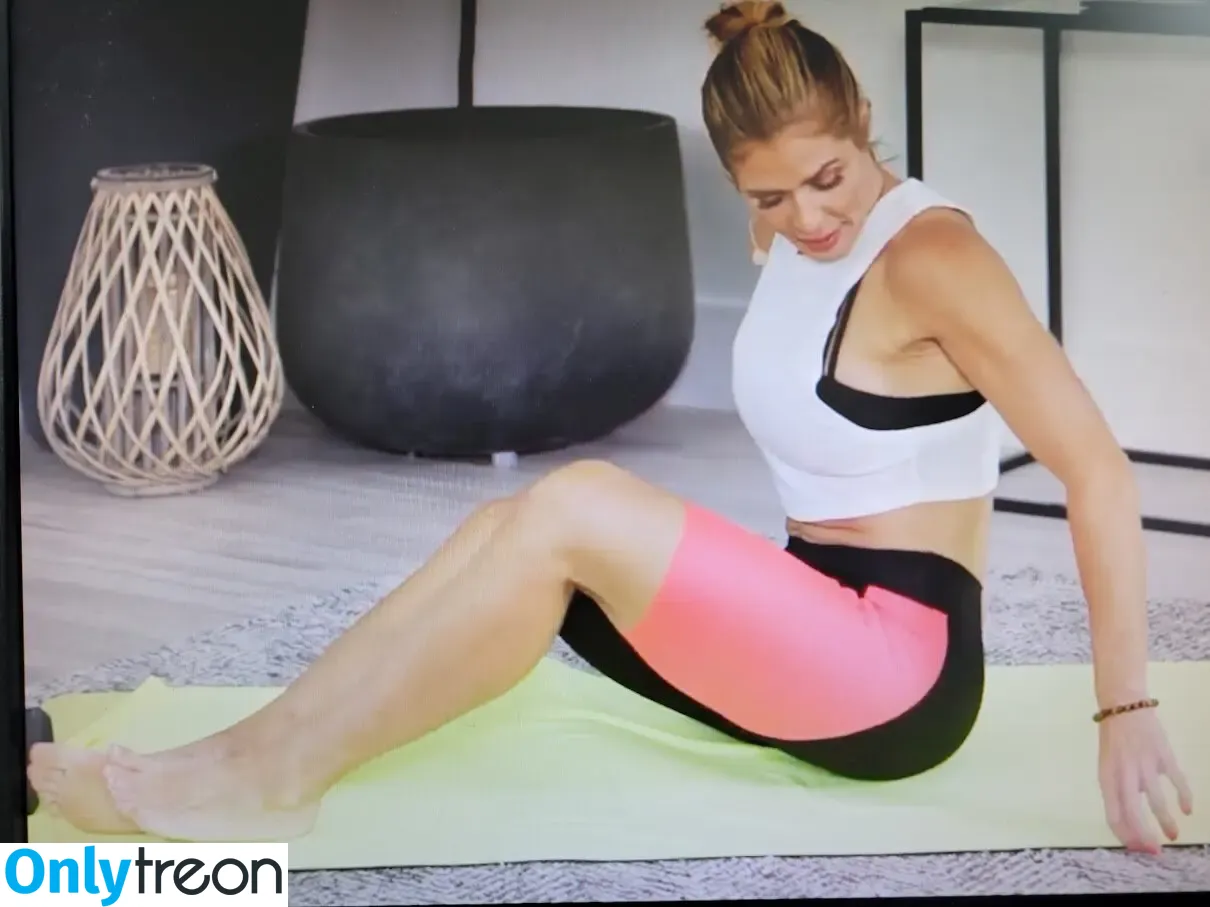 Torrie Wilson nude photo #1318 (torriewilson)