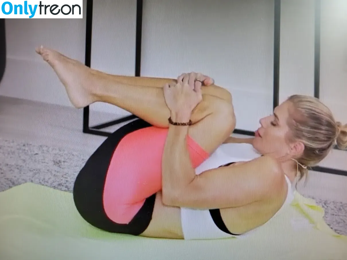Torrie Wilson nude photo #1340 (torriewilson)