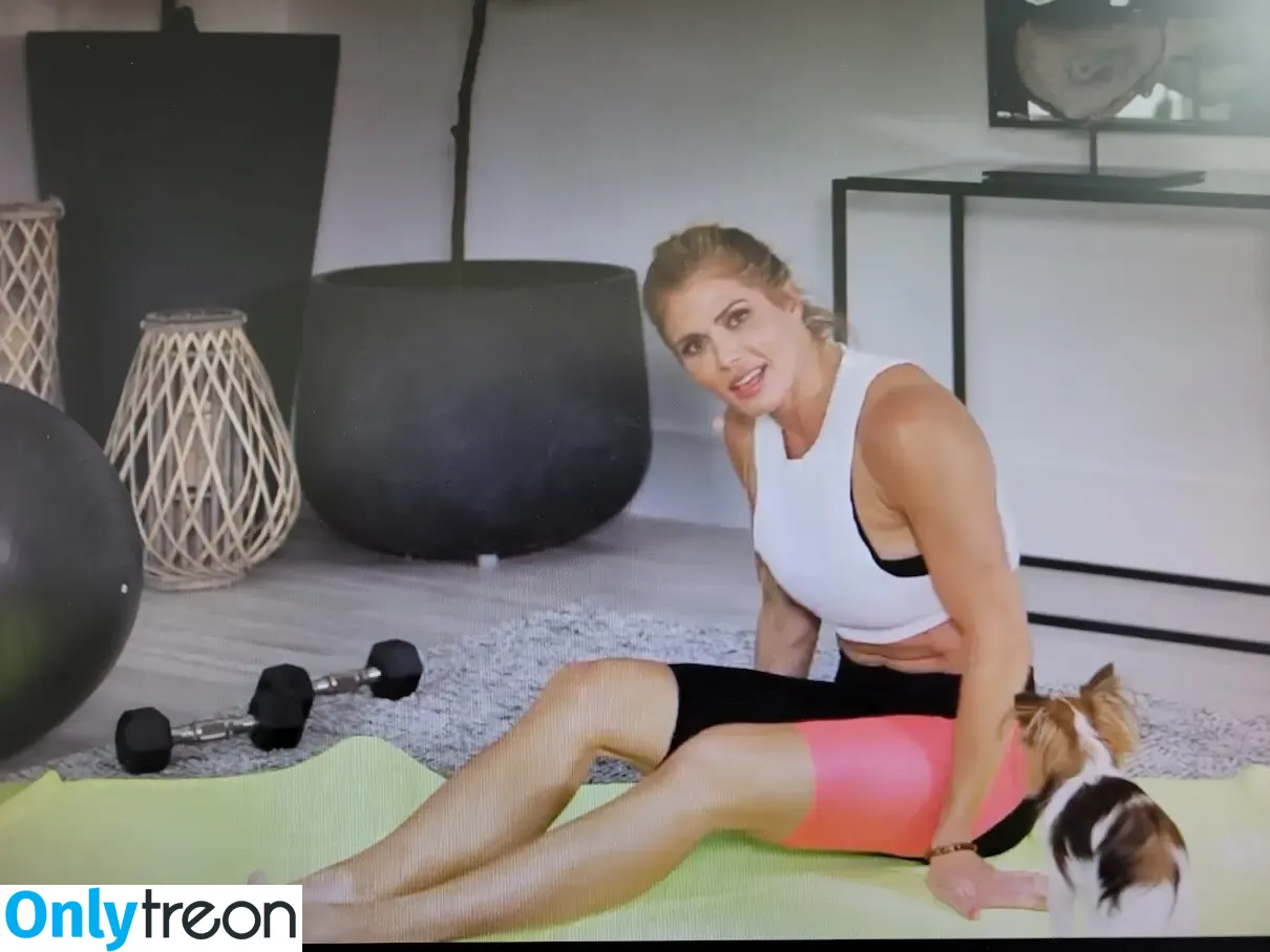 Torrie Wilson nude photo #1417 (torriewilson)