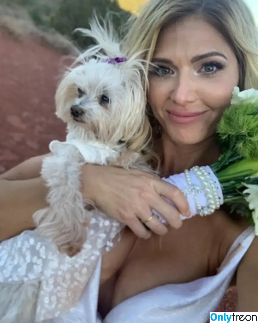 Torrie Wilson nude photo #1726 (torriewilson)