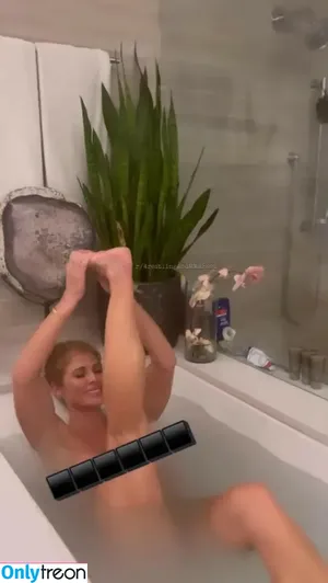 Torrie Wilson / torriewilson nude photo #2257