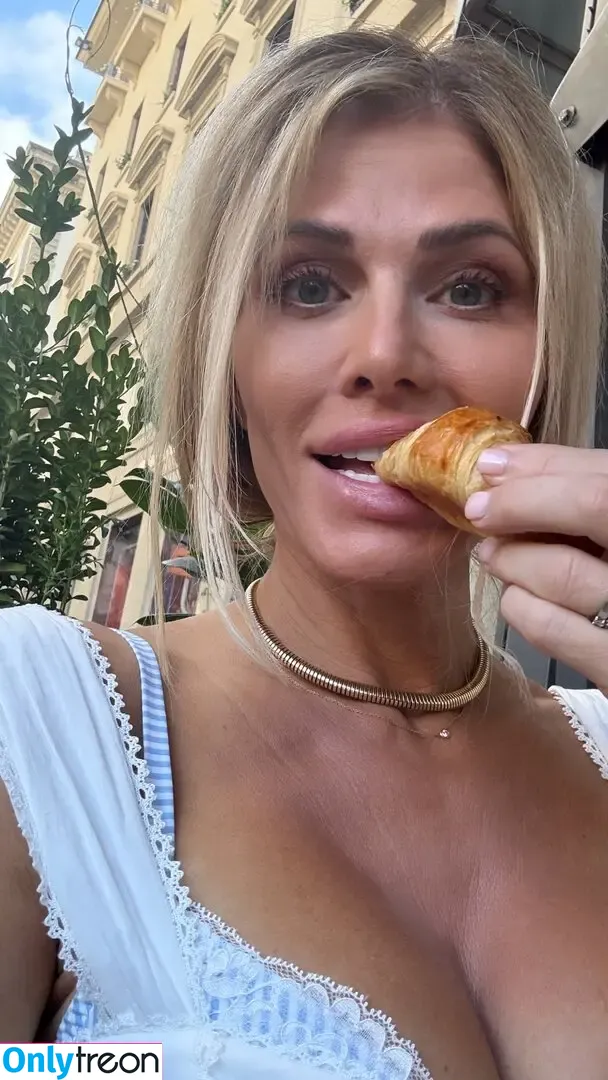 Torrie Wilson nude photo #2837 (torriewilson)