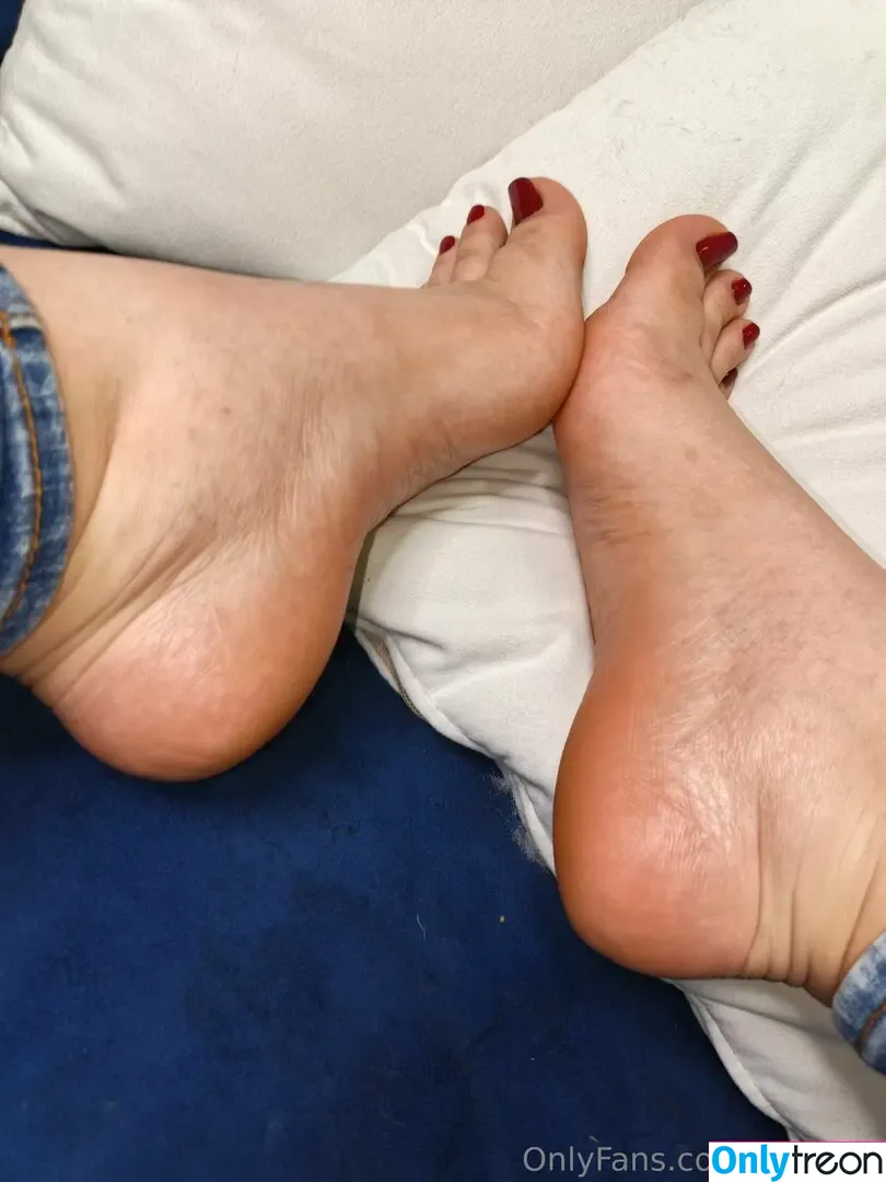 toryfeet nude photo #0127 (toryft_)