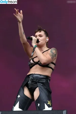 Tove Lo / cupfullofinsanity / tovelo nude photo #0592