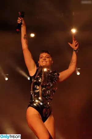Tove Lo / cupfullofinsanity / tovelo nude photo #0598
