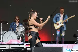 Tove Lo / cupfullofinsanity / tovelo nude photo #0601
