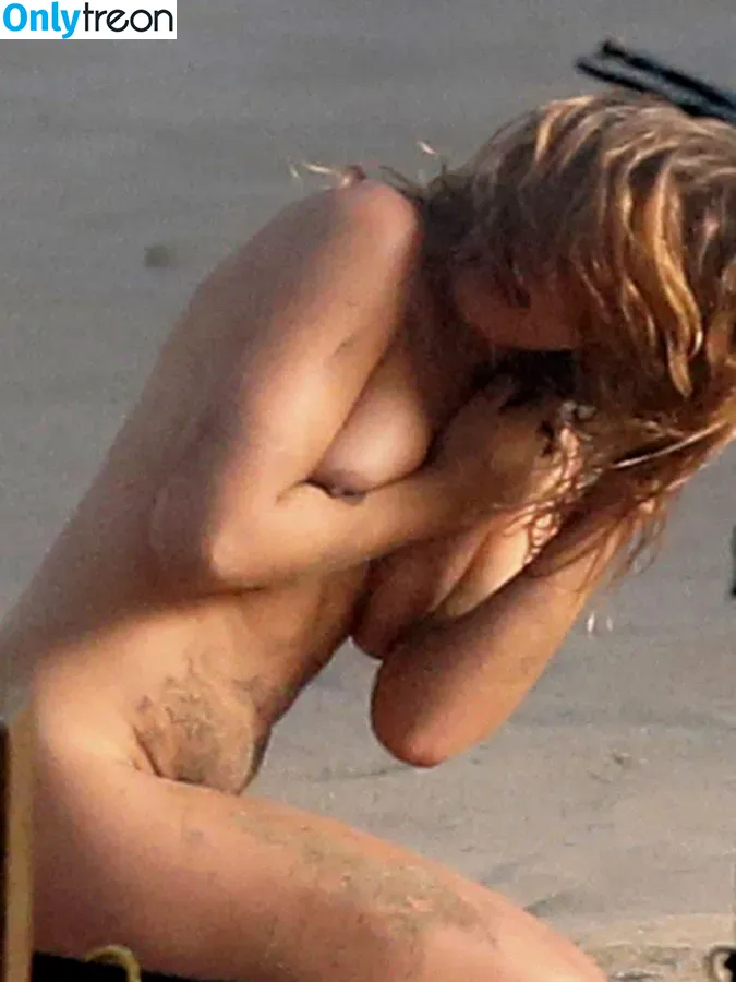 Tove Lo nude photo #0025 (cupfullofinsanity / tovelo)
