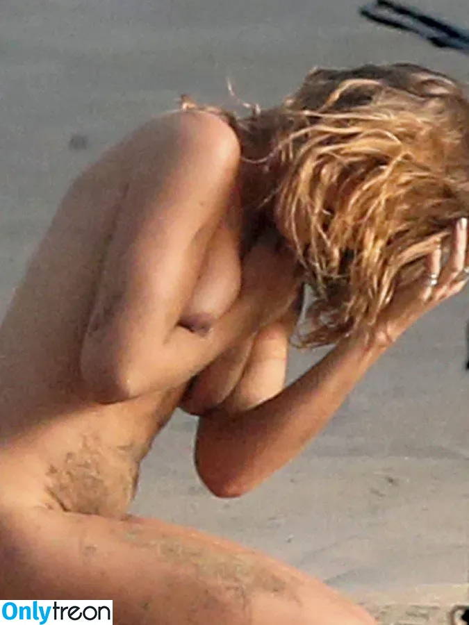 Tove Lo nude photo #0026 (cupfullofinsanity / tovelo)