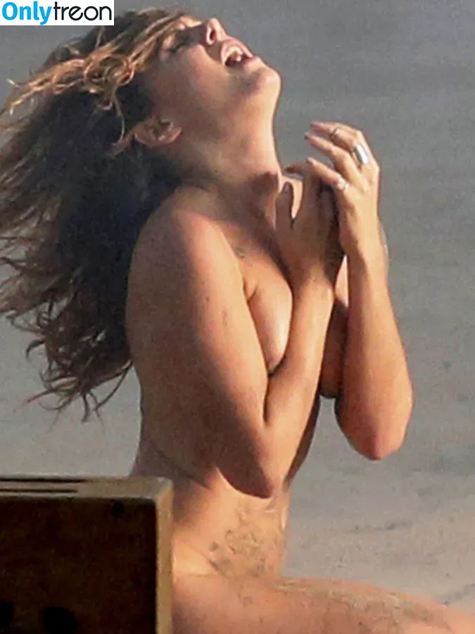 Tove Lo nude photo #0027 (cupfullofinsanity / tovelo)