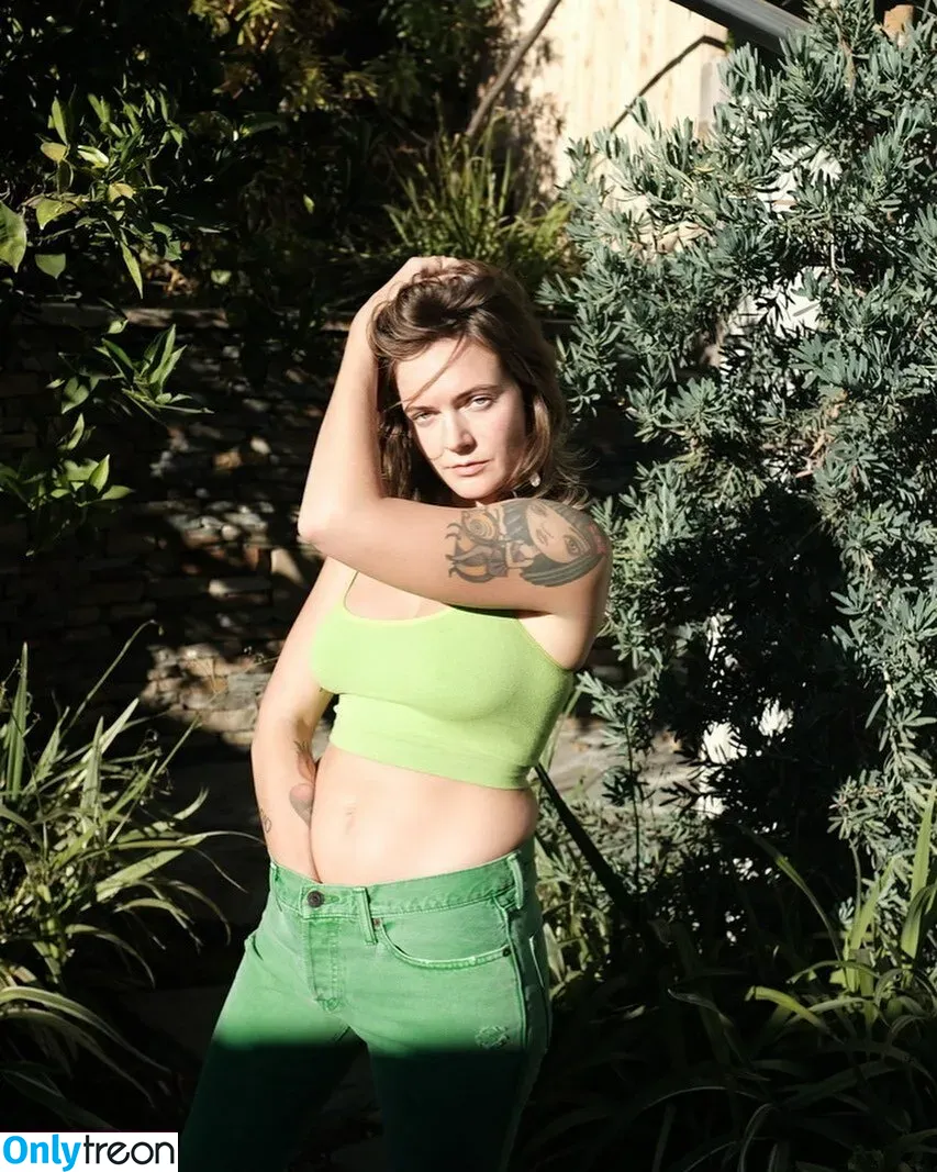 Tove Lo nude photo #0037 (cupfullofinsanity / tovelo)