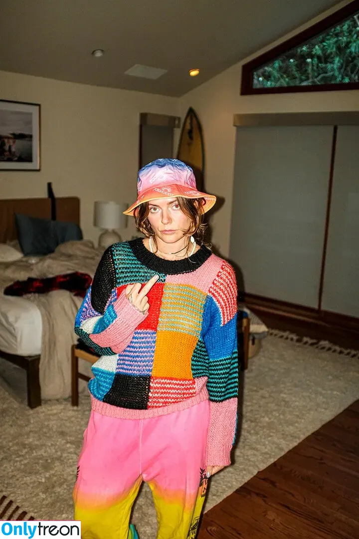Tove Lo nude photo #0042 (cupfullofinsanity / tovelo)