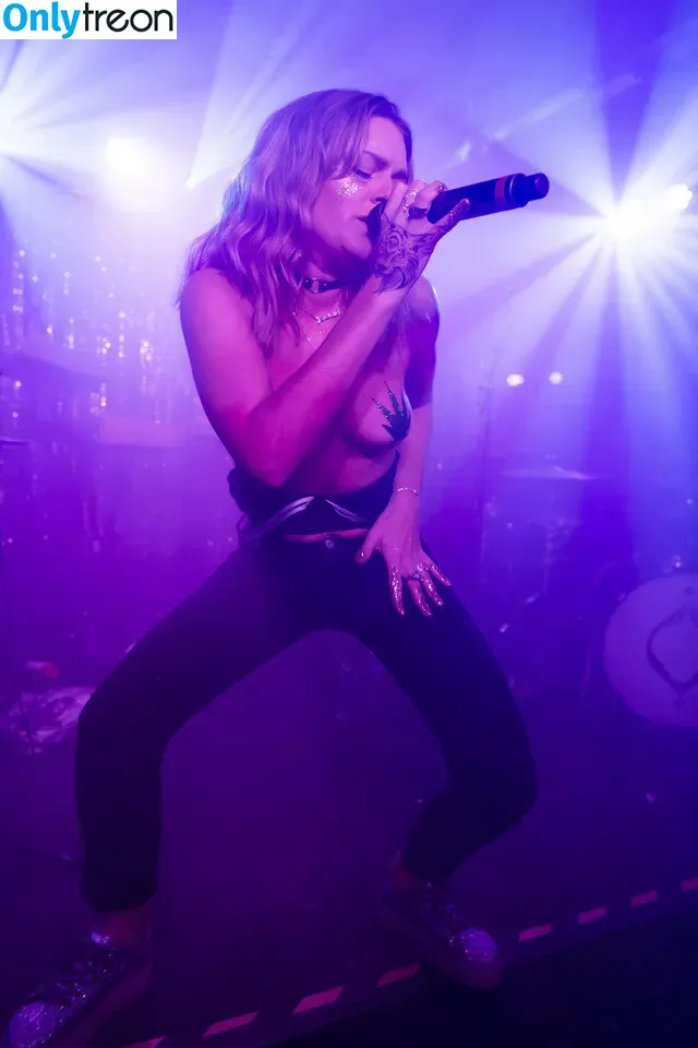 Tove Lo nude photo #0083 (cupfullofinsanity / tovelo)