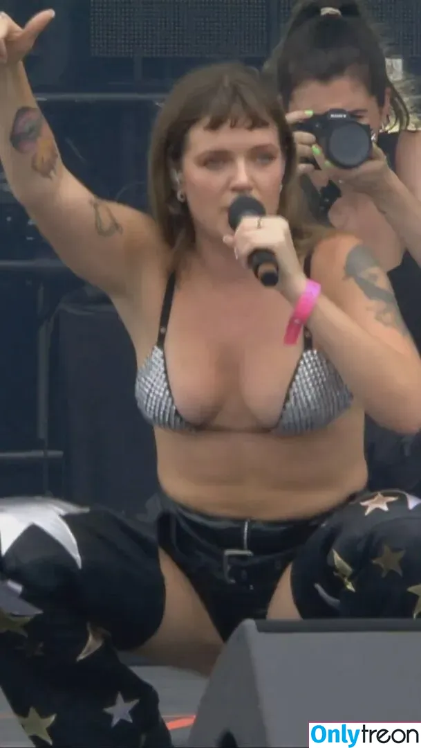 Tove Lo nude photo #0116 (cupfullofinsanity / tovelo)