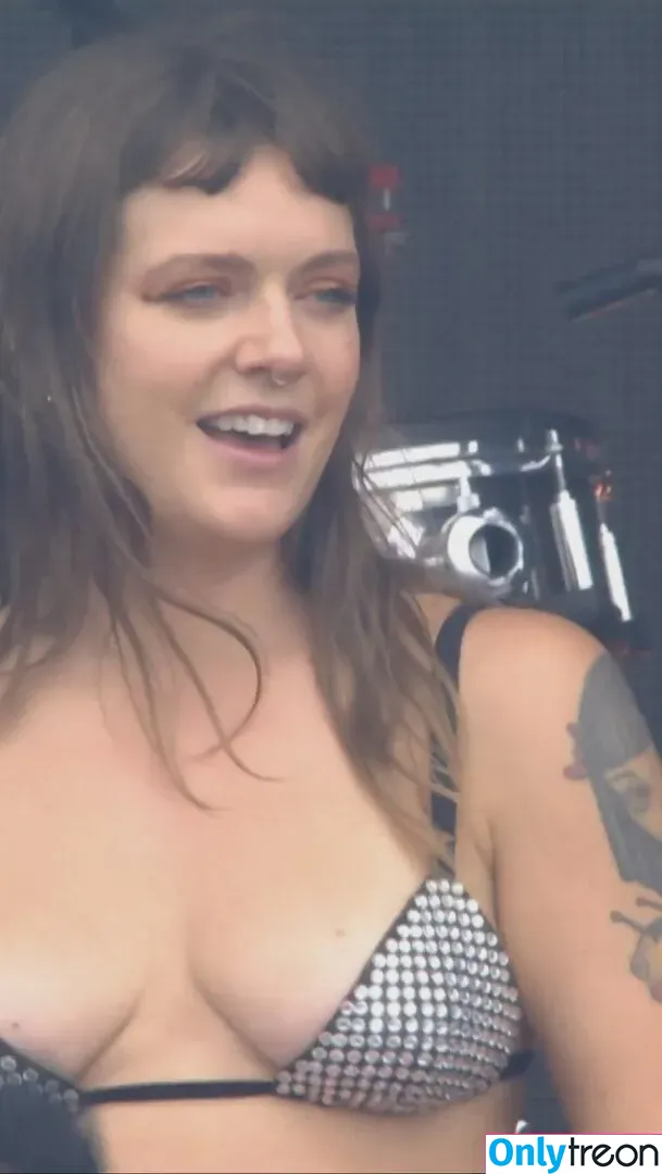 Tove Lo nude photo #0170 (cupfullofinsanity / tovelo)